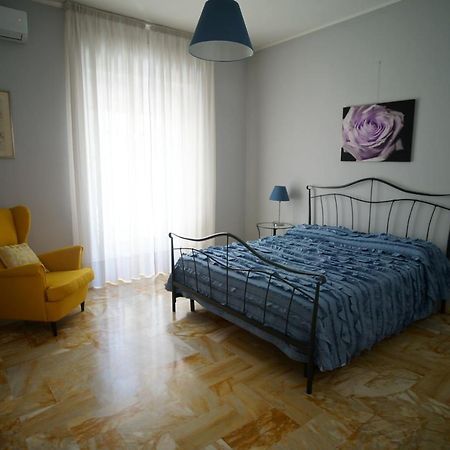 B&B Nonna Misia ซาแลร์โน ภายนอก รูปภาพ